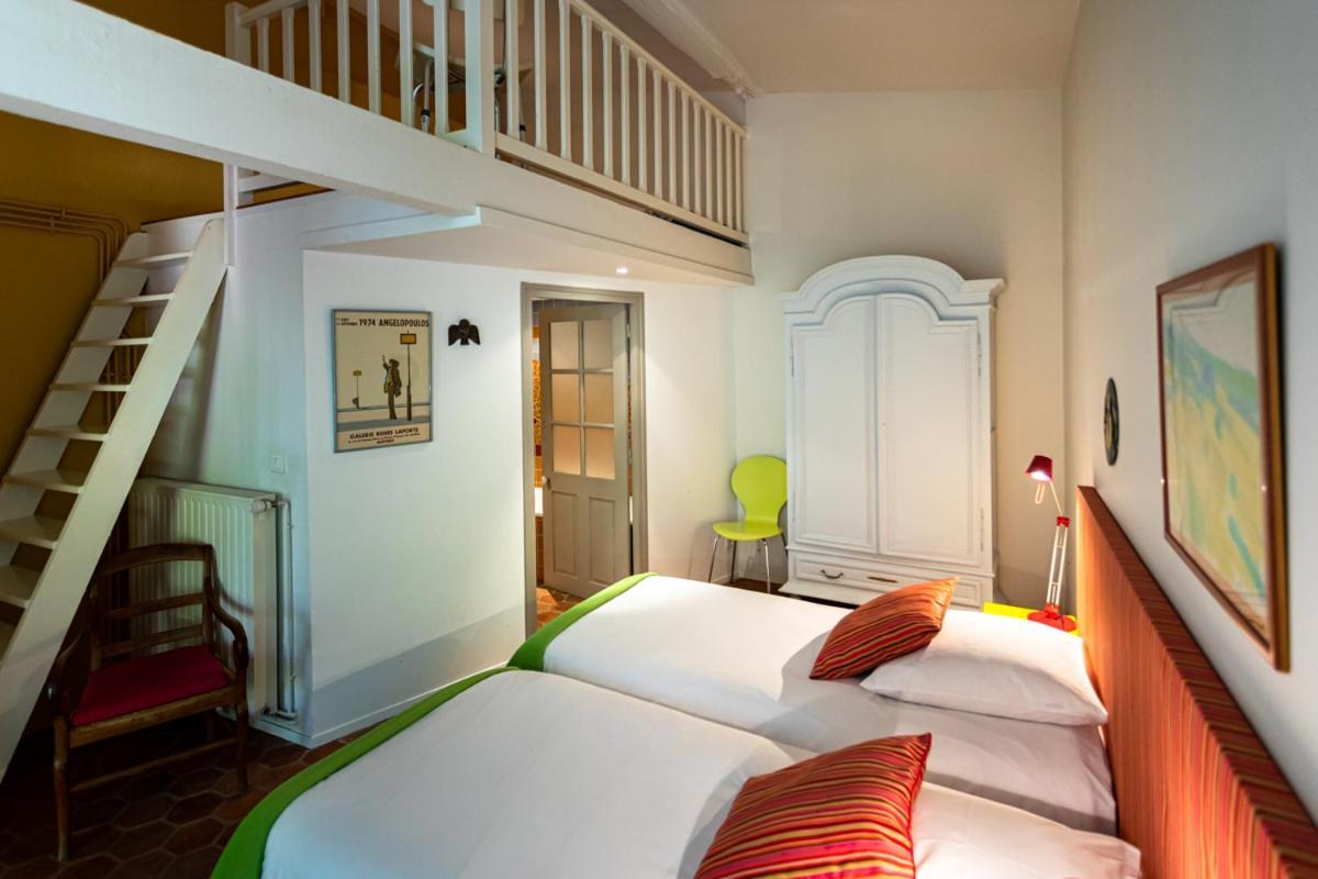 L'Atelier Du Relais Bed and Breakfast Laives Eksteriør billede