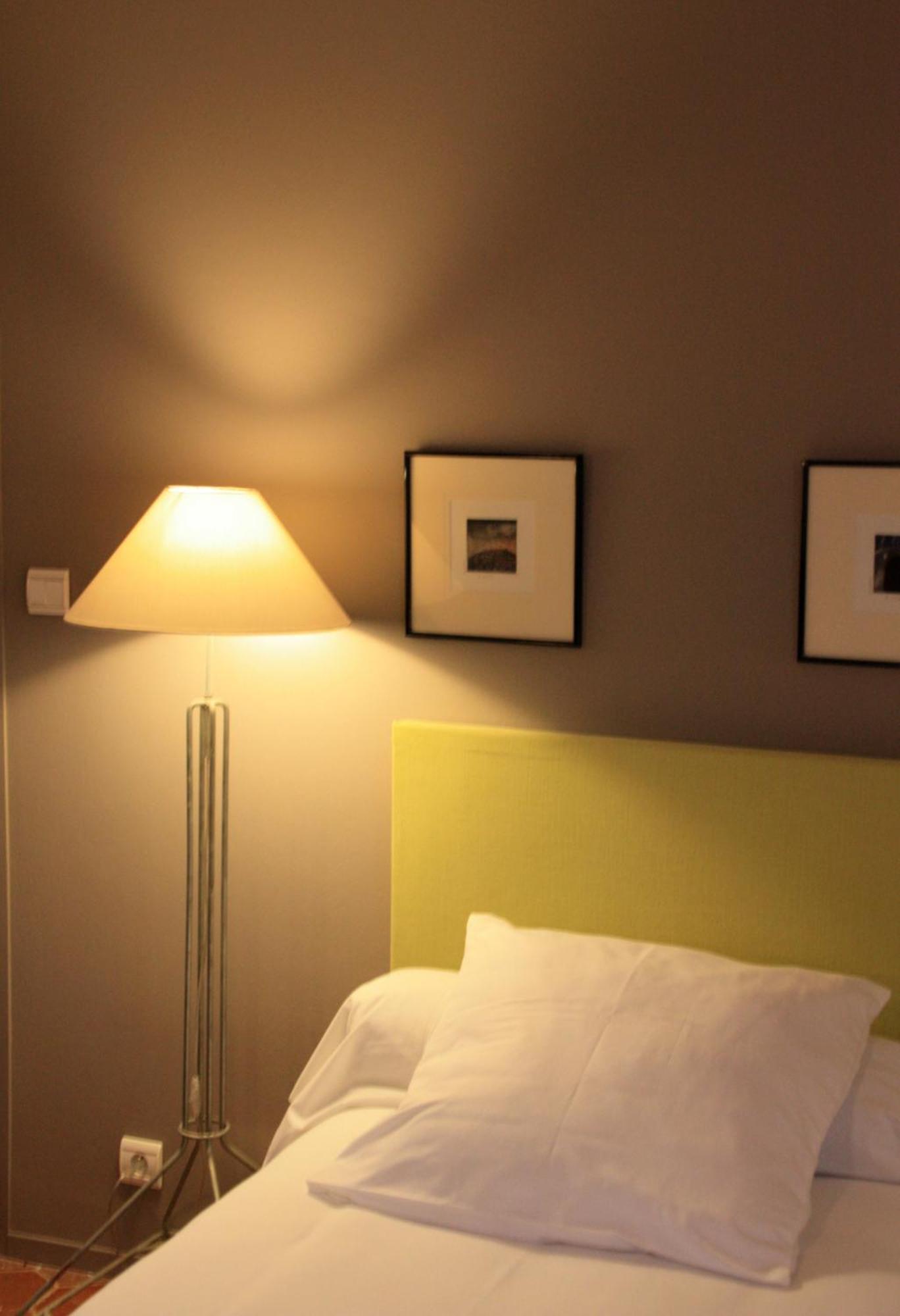 L'Atelier Du Relais Bed and Breakfast Laives Eksteriør billede